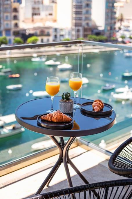 Stylish Seafront Spinola Apartment San Ġiljan Kültér fotó