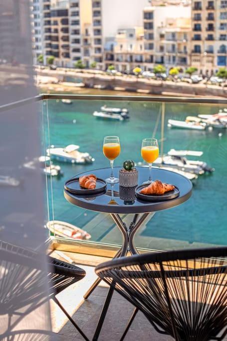 Stylish Seafront Spinola Apartment San Ġiljan Kültér fotó